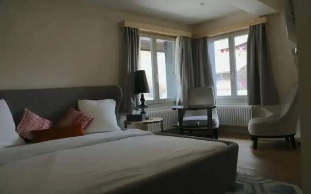 Hotel Ora Lake View