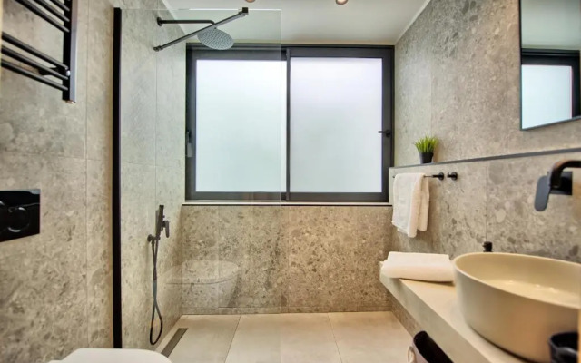 Villa Kallos by MediterraneanVillas