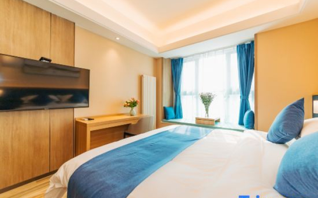 Jinhu Hotel