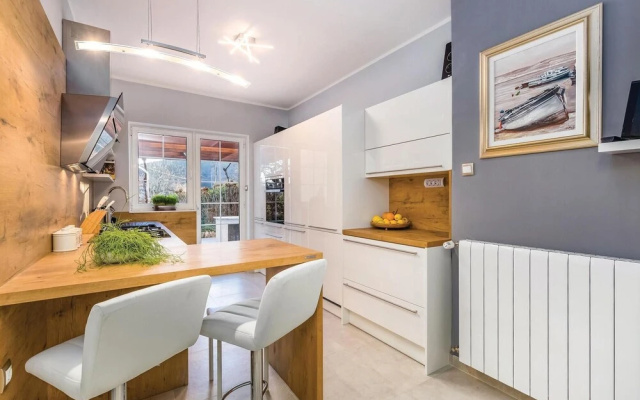 Amazing Home in Cavle With Wifi and 3 Bedrooms