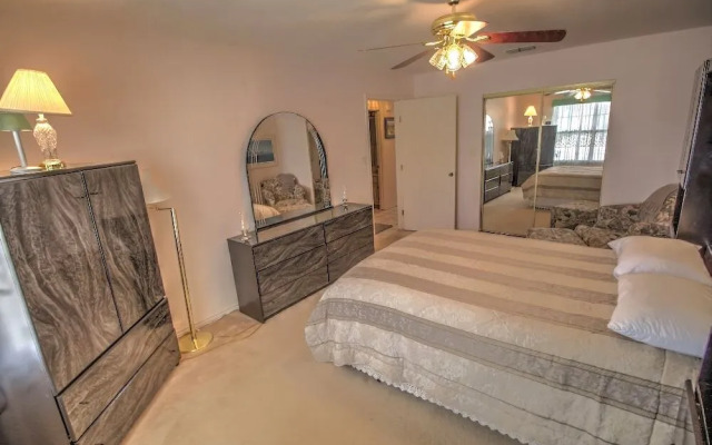 The Campeche Town House 2 Bedroom Townhouse by RedAwning