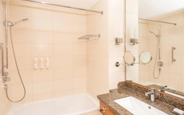 Radisson RED London Twickenham