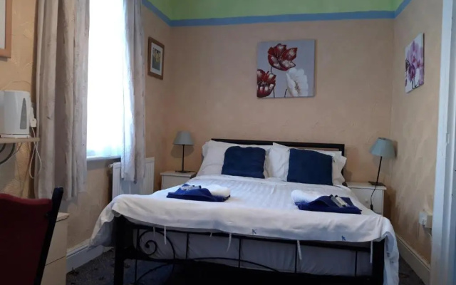 My Adam Hotel
