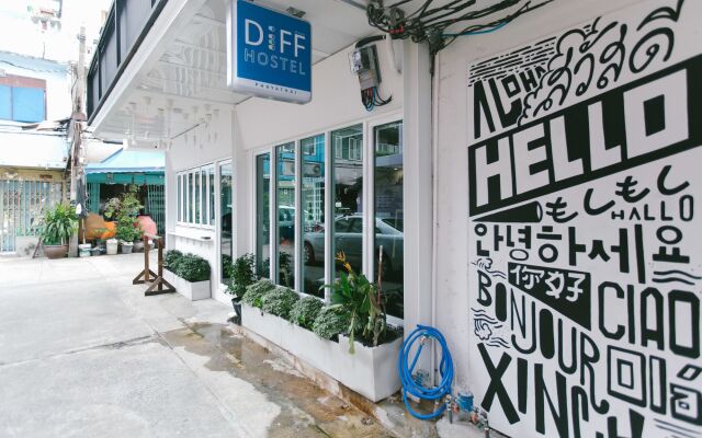 Diff Hostel Бангкок вид на фасад