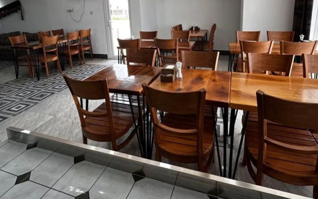 Badlis Hotel