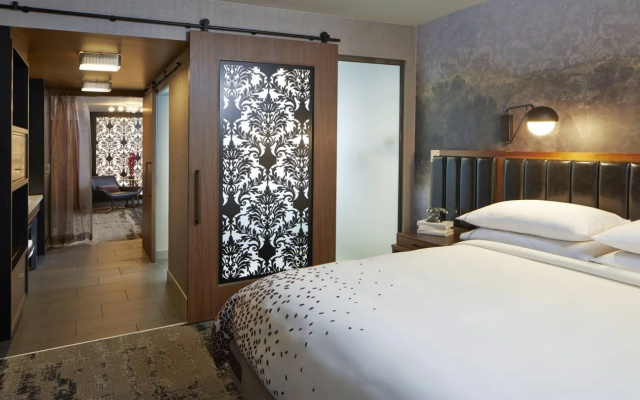 Renaissance Minneapolis Hotel, The Depot