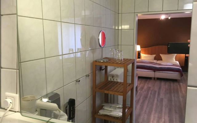 Schroeders Stadtwaldhotel