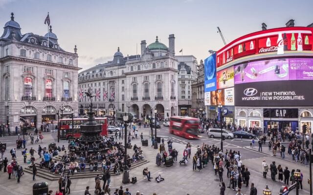 Отель Quiet Elegant 2 Beds 2 Bath Trafalgar Square Лондон