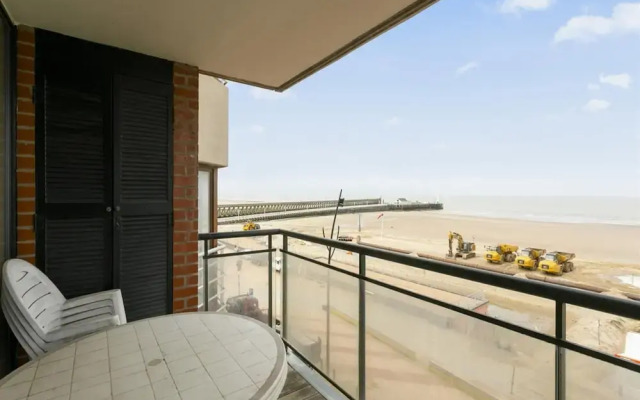 Apartment in Blankenberge With Sea Views