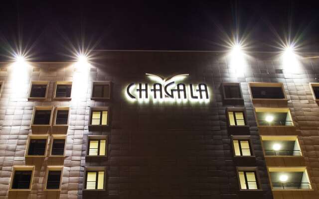 Гостиница Chagala Ural Residence Казахстан, Атырау - отзывы, цены и фото номеров - забронировать гостиницу Chagala Ural Residence онлайн вид на фасад