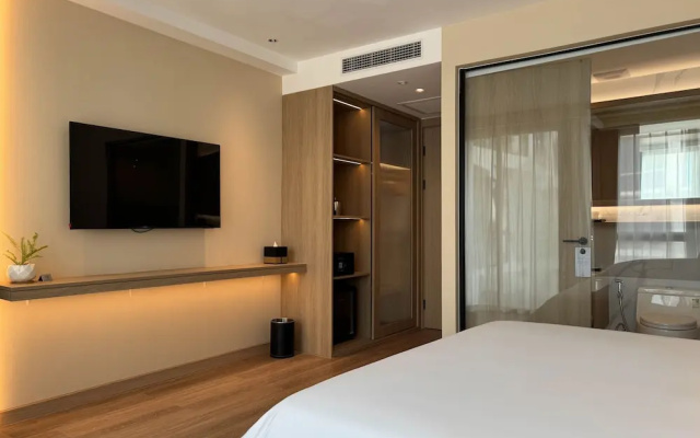 Laya Suites & Residences