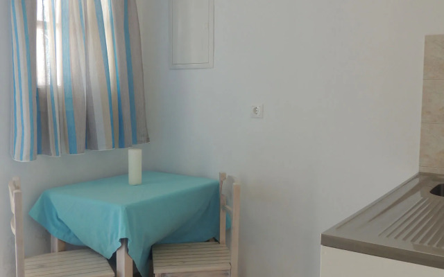 Anemos Studios & Apartments