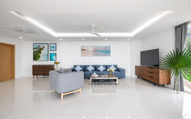 Chaweng Noi Luxury 4BR Blue Dream Villa