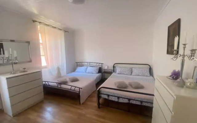 Apartment old Town-novigrad 20 m From the sea