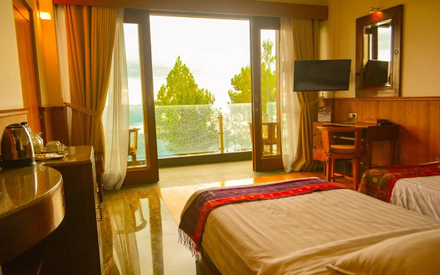 Taman Simalem Resort