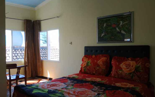 Comfort Room at Penginapan Kahan