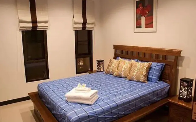 4 Bedroom Private Bali Style Villa HH1
