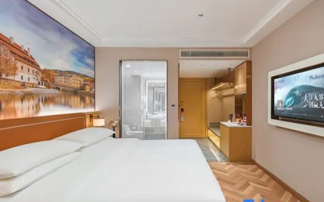 Vienna Hotel (Shijiazhuang Railway University Subway Station)
