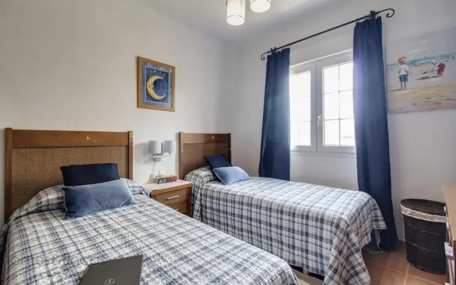 3 Bed Beach Apartment With Views Isla Canela
