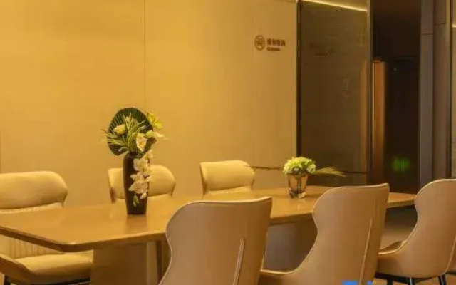 Homeinn Plus Hotel (Minhou Normal University Qishan Lake)