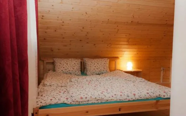 Hike & Bike Chalet