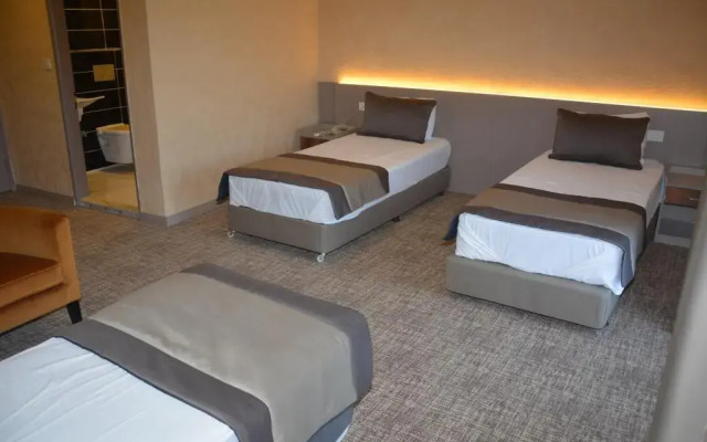 Espark Otel Buca