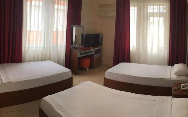Kadeer Hotel