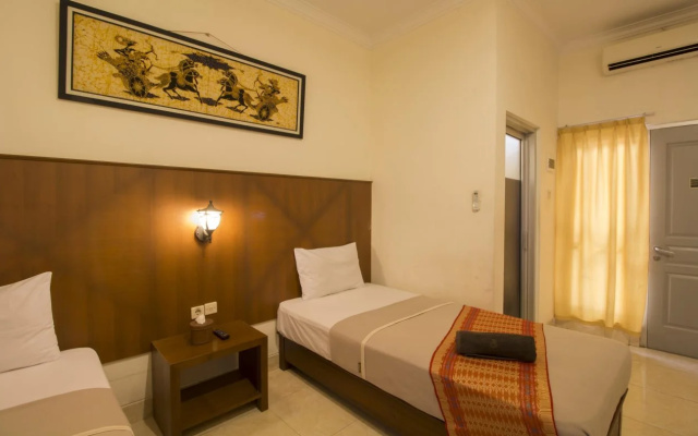 Poncowinatan Hotel