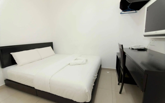 Hotel Alam Indi