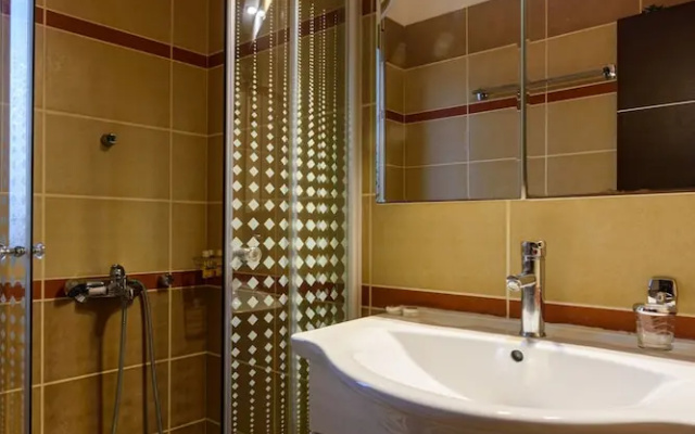 Kyparissia Garden Retreat - Fully Lux Duplex