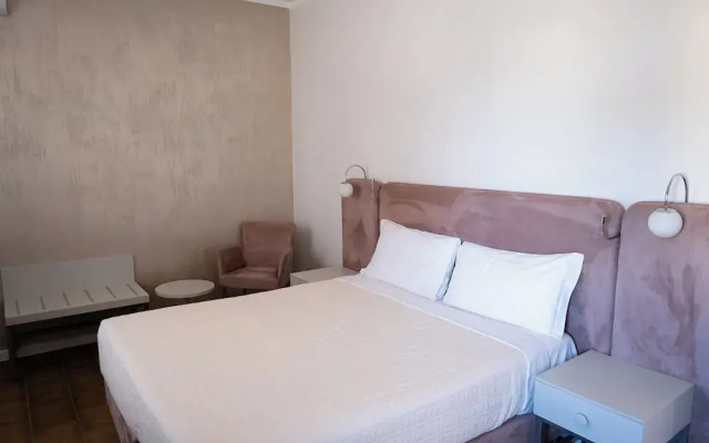 The Gate 441 Rooms