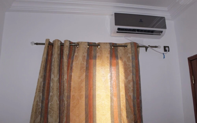 Elu Hotel Studio - Bonamoussadi