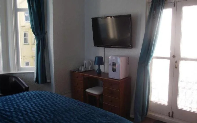 The Chequers Guest House
