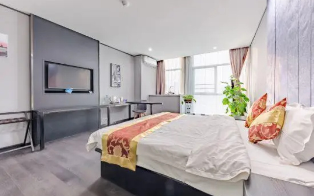 Ripple Hotel (Qihe Yingbin Road Yinzuo Plaza)