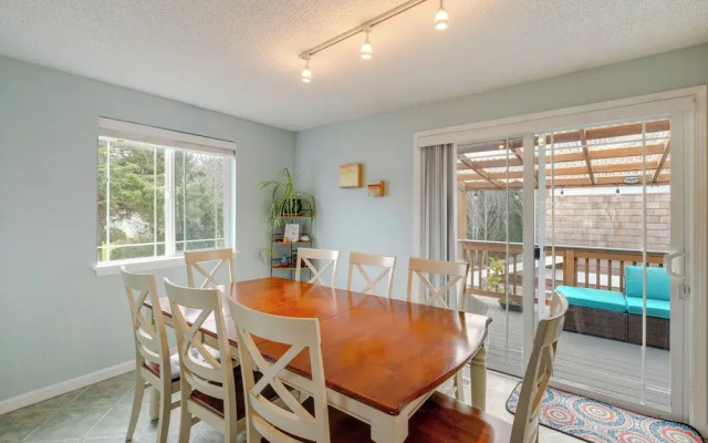 Rockaway Beach Vacation Rental: Walk to Ocean