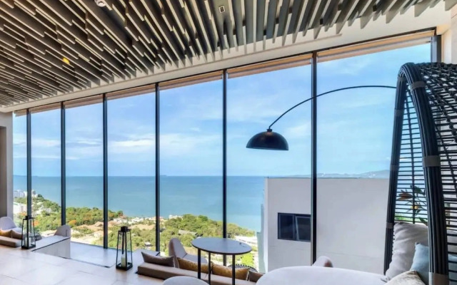 Luxury Sea View - High Floor