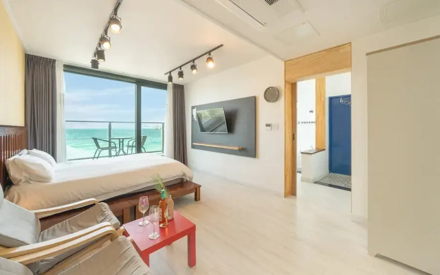 Goseong Littlesquare Oceanview Pension
