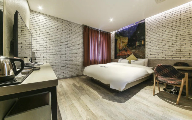 West Hill Hotel