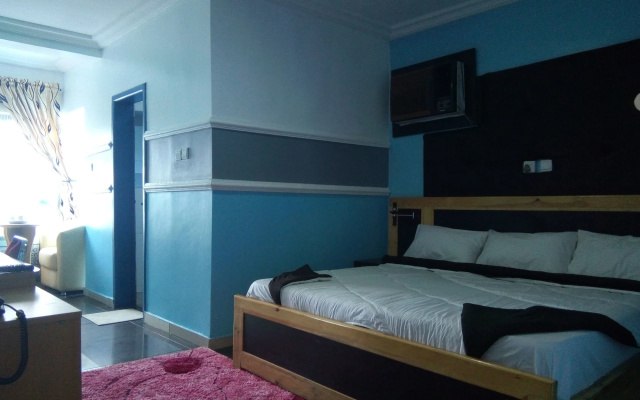 E-Class Resorts