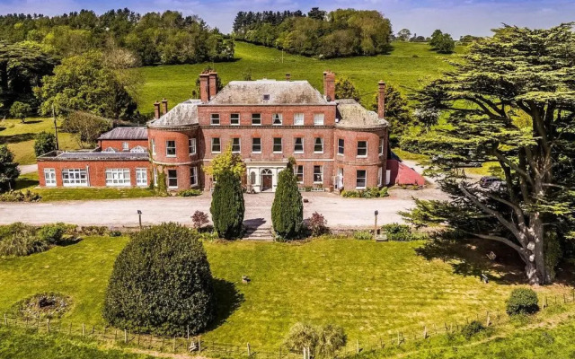 Longworth Hall Hotel
