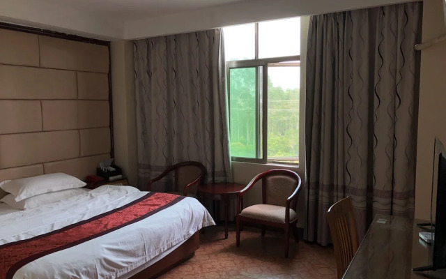 Puqian Business Hotel
