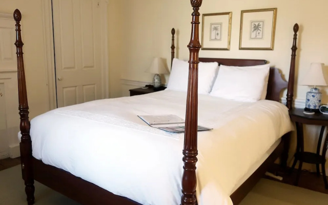 Inn at Glencairn