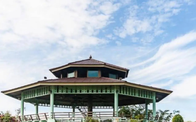Ozone Ville Resort