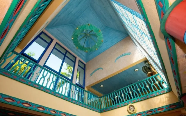 Beachcomber Hotel And Resorts