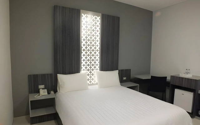 Studio Inn Suites