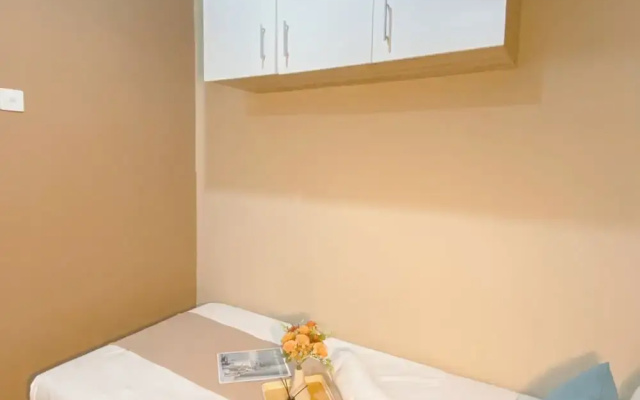 Warm And Homey 2Br Bassura City Apartment