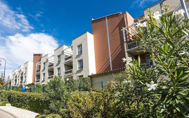 Well-kept Apartment in a Pleasant Town in the Provençe