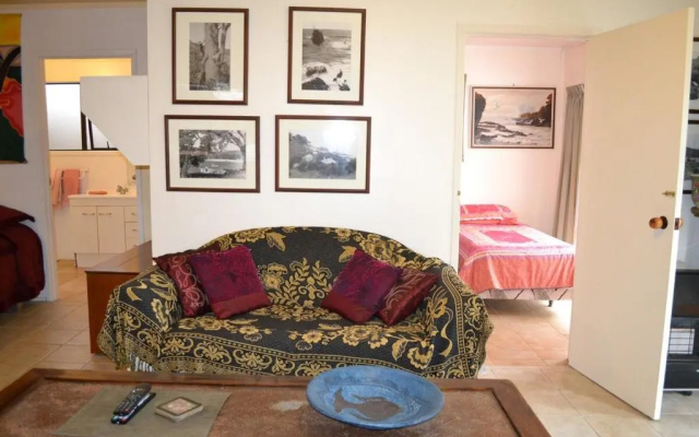 Barrier Oasis Lodge