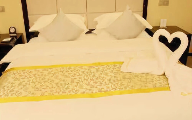 Pengzhou Business Hotel