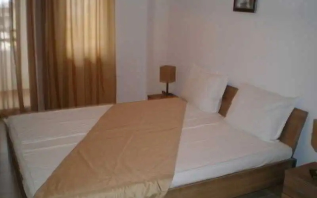 Dinevi Resort - Complex Etara